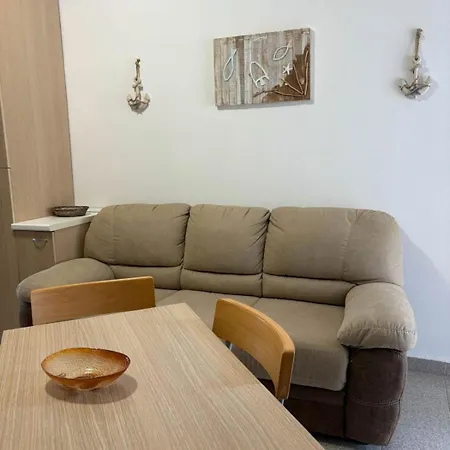 Michelino Sunset Apts Apartman